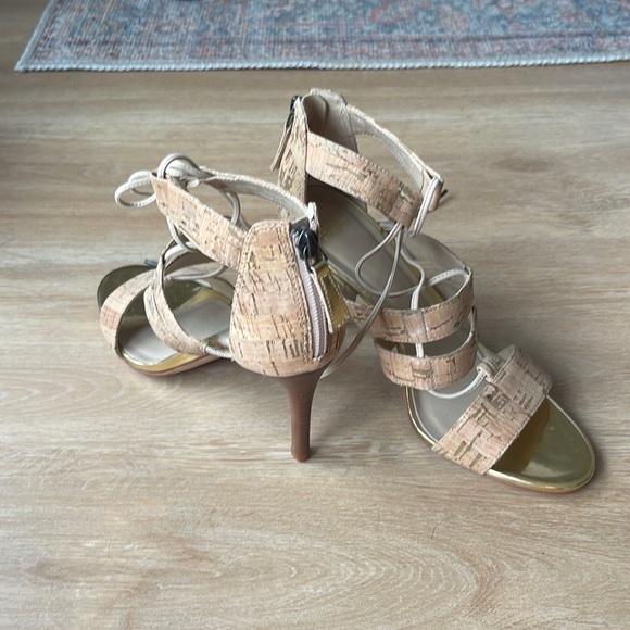 NEW - never worn | Leather Heels | size 7 - Picture 1 of 4